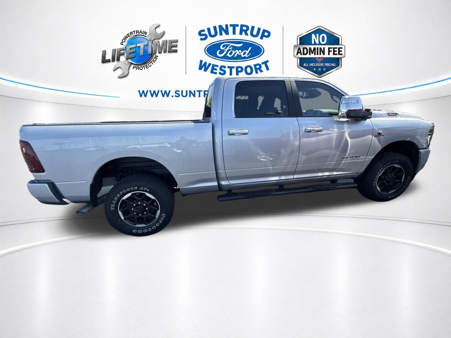 Used 2026 RAM 2500 Laramie AWD/4WD image 10