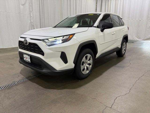 Used 2024 Toyota RAV4 LE AWD/4WD image 23