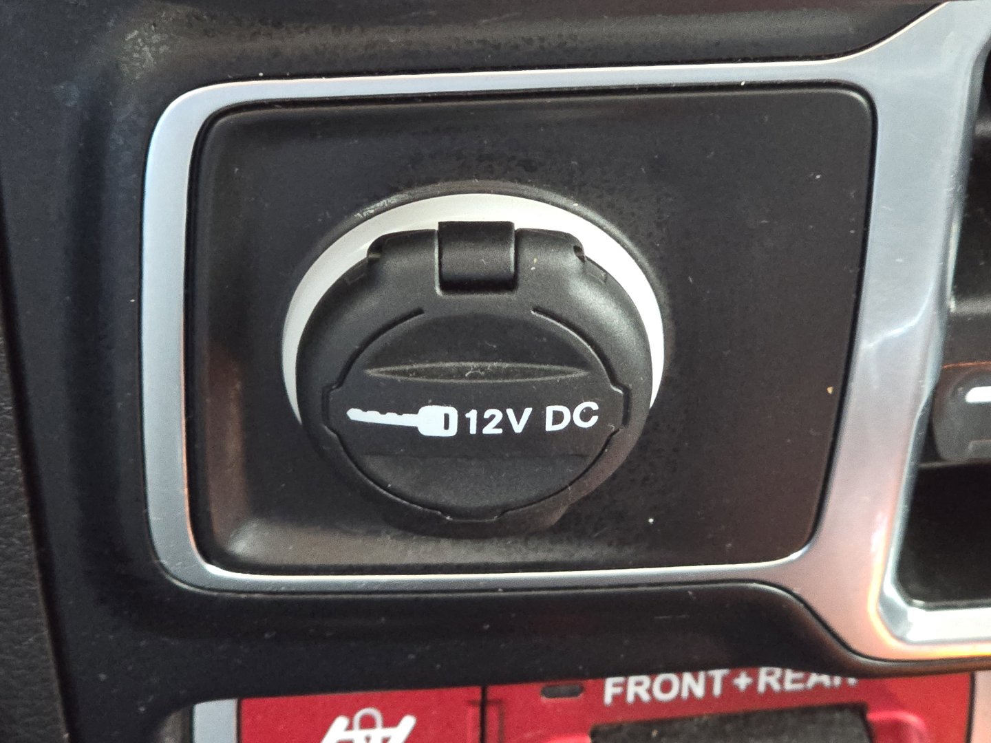 Used 2024 Jeep Wrangler Unlimited Rubicon w/ Safety Group image 8