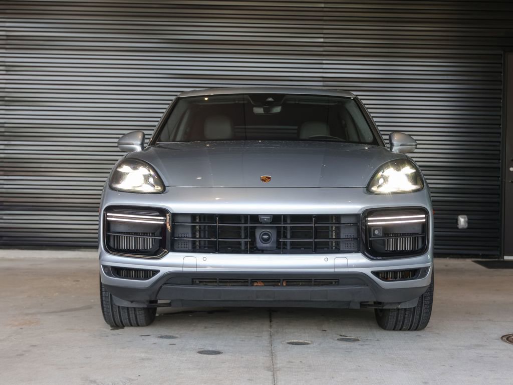 Certified 2022 Porsche Cayenne Turbo image 10