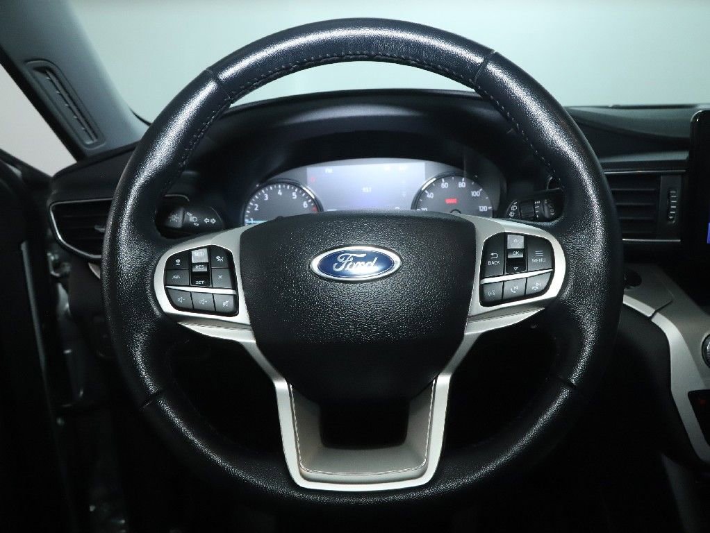 Used 2022 Ford Explorer XLT w/ Equipment Group 202A image 23