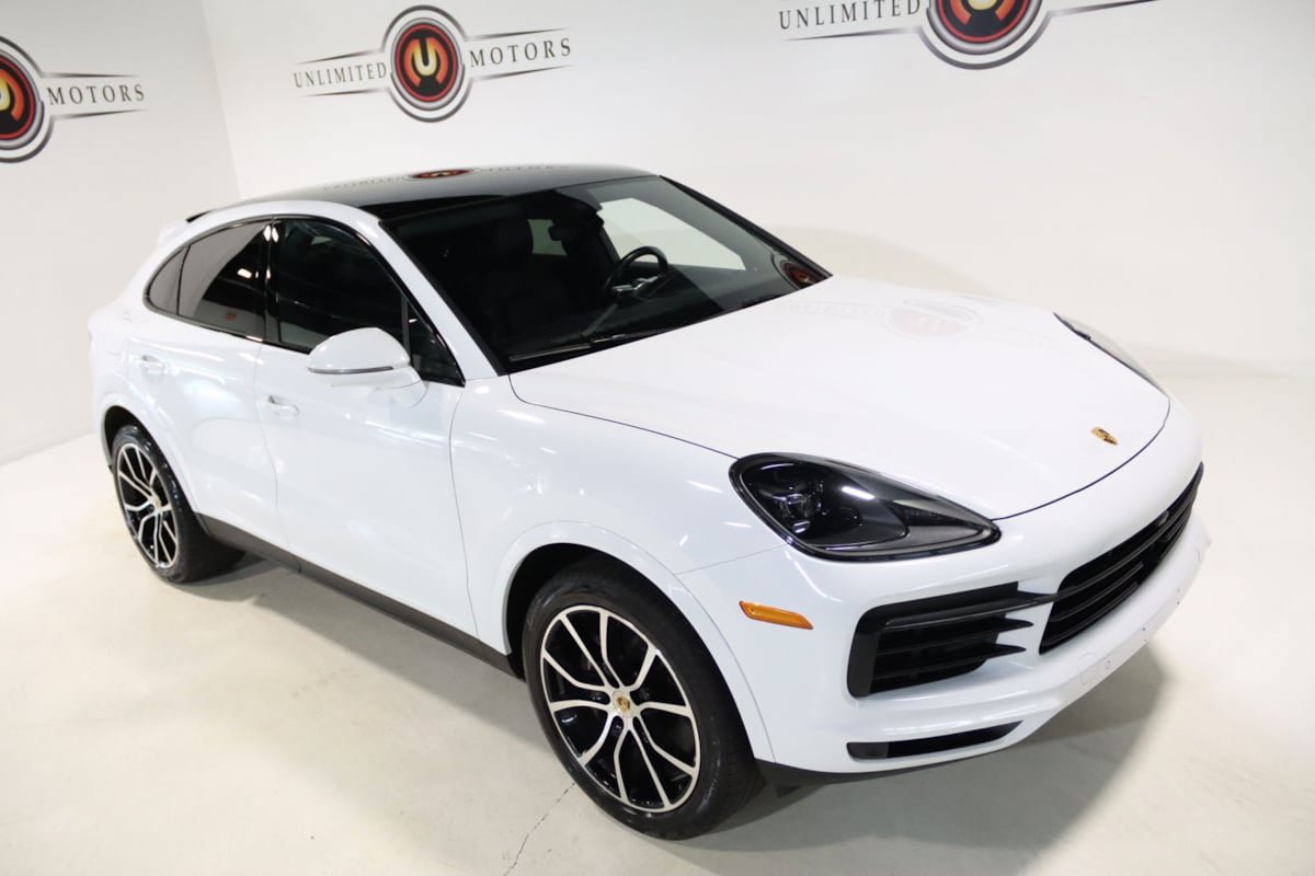Used 2023 Porsche Cayenne Coupe w/ Towing Package w/o Tow Ball AWD/4WD image 79