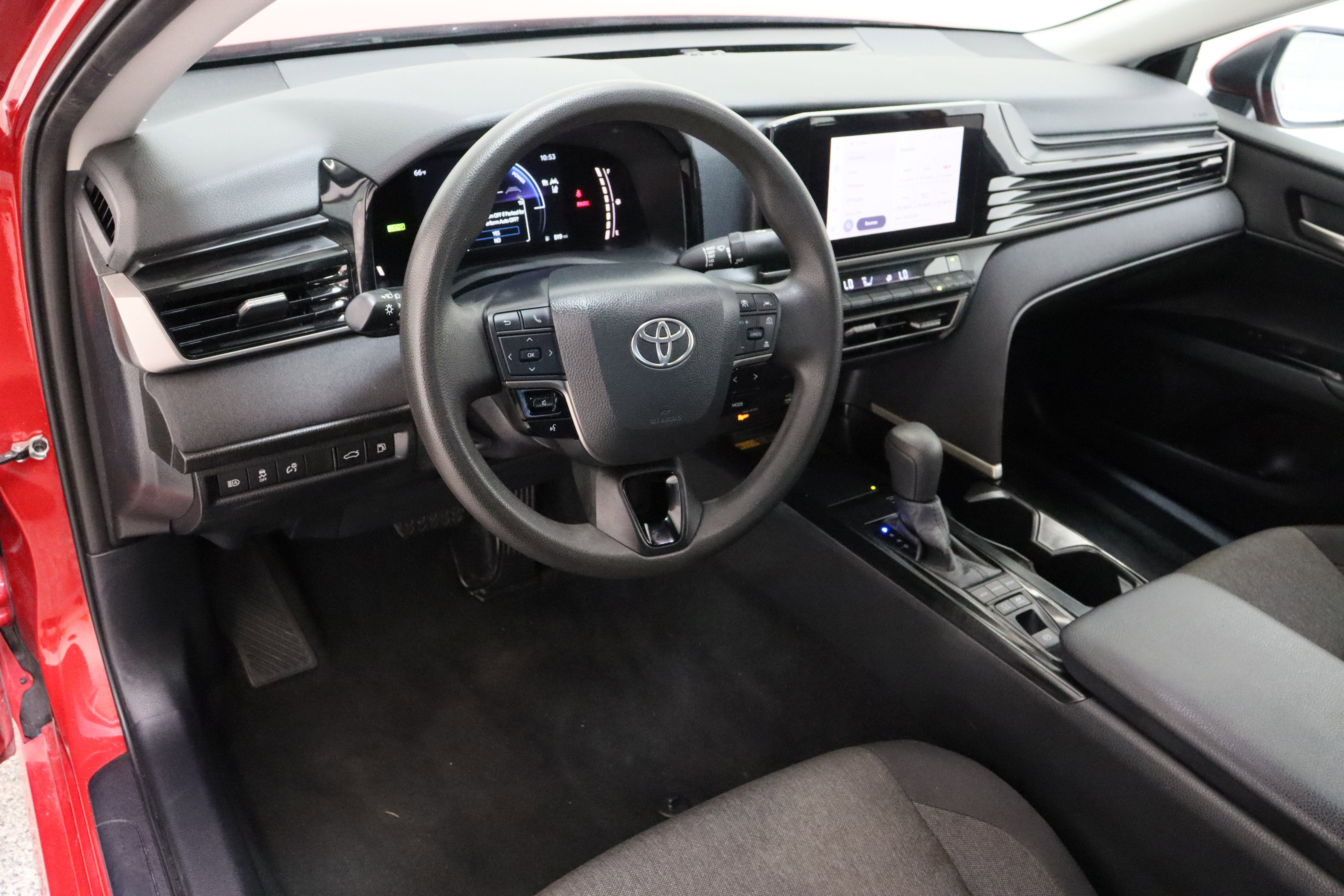 Certified 2025 Toyota Camry LE FWD image 13