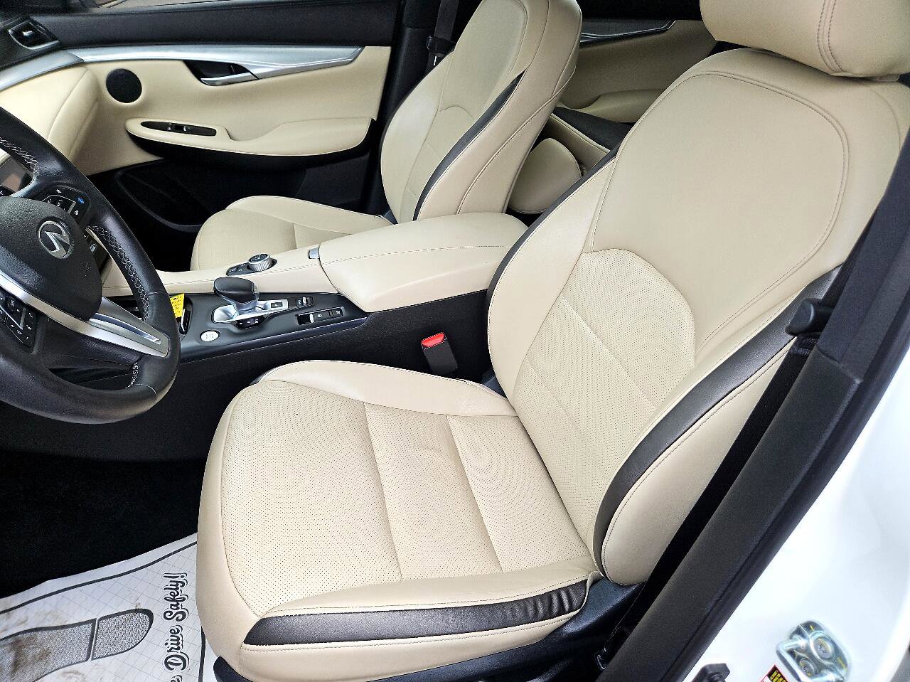 Used 2021 INFINITI QX50 Essential w/ Convenience Package image 16