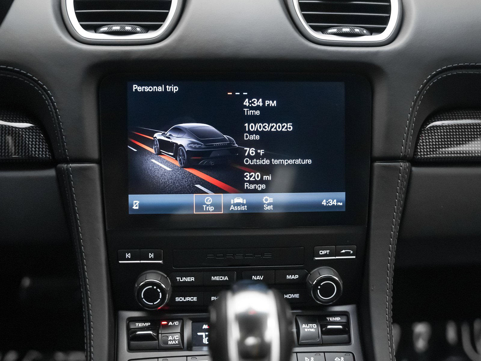 Used 2025 Porsche 718 Cayman GT4 image 18