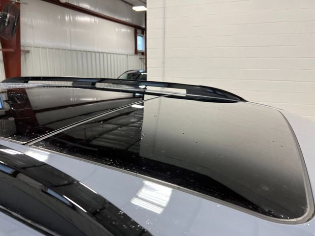 New 2025 Honda Pilot Touring image 14