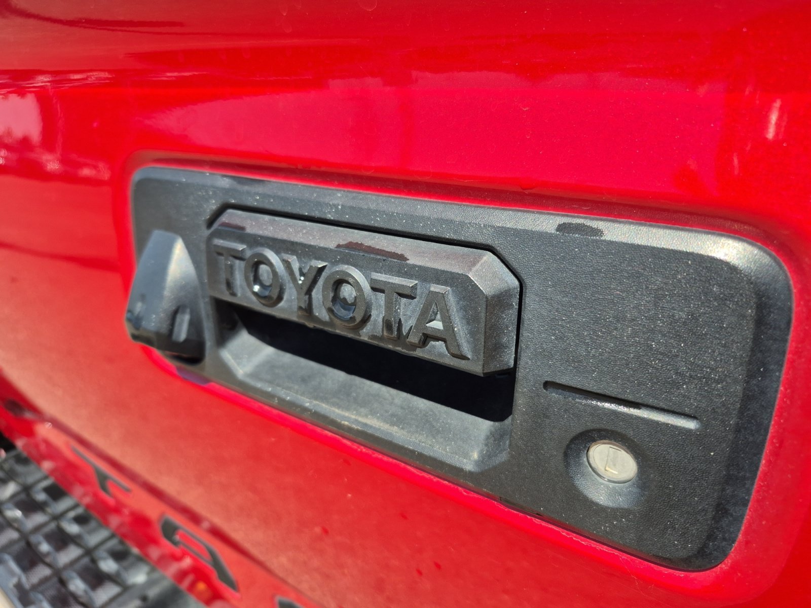 Certified 2023 Toyota Tacoma TRD Off-Road AWD/4WD image 22