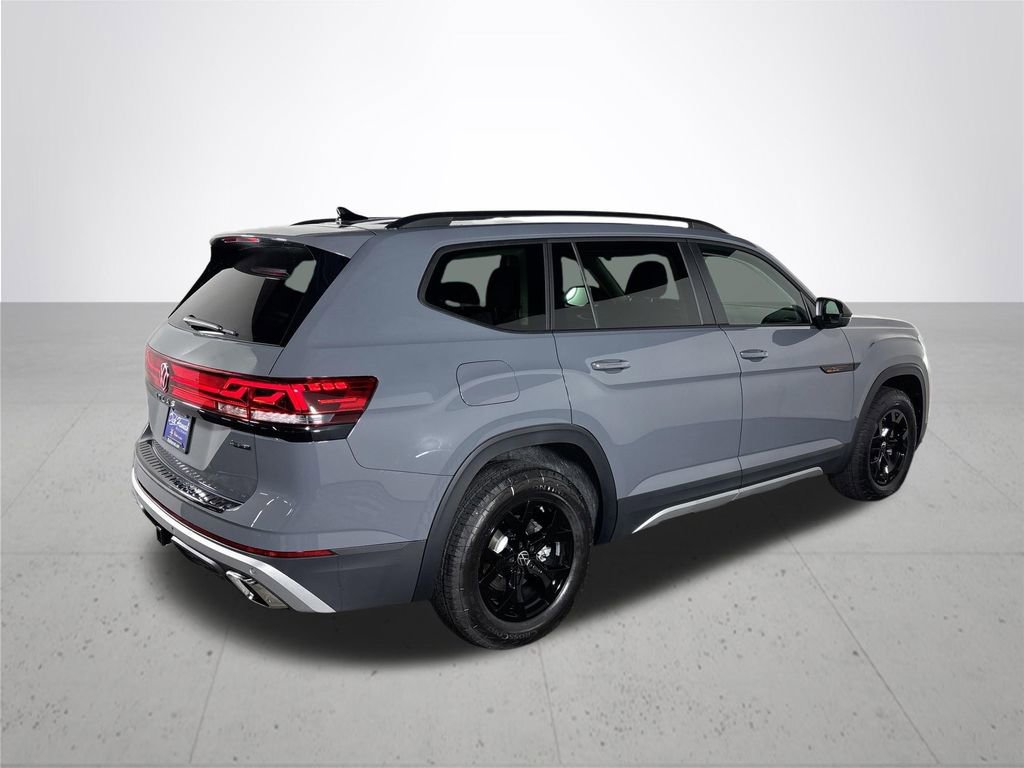 New 2026 Volkswagen Atlas Peak Edition image 6