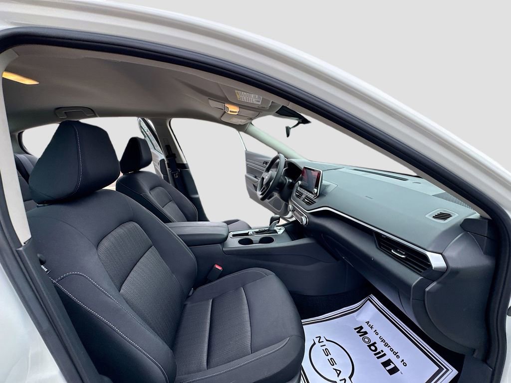 Used 2025 Nissan Altima 2.5 S image 23