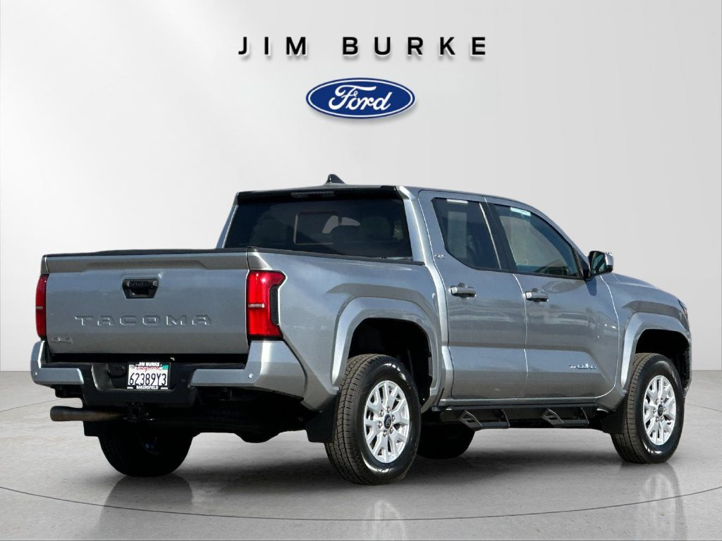 Used 2024 Toyota Tacoma SR5 AWD/4WD image 5