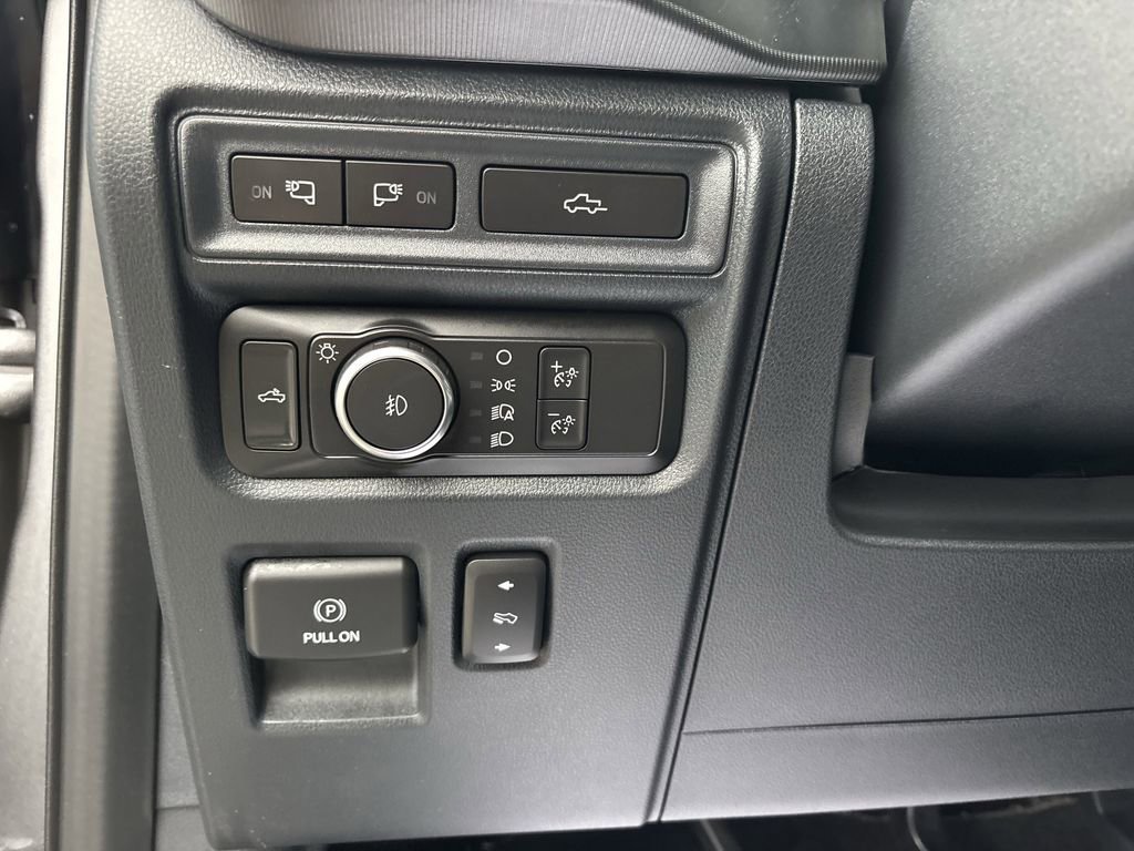 Used 2021 Ford F150 Platinum w/ Equipment Group 701A High image 21