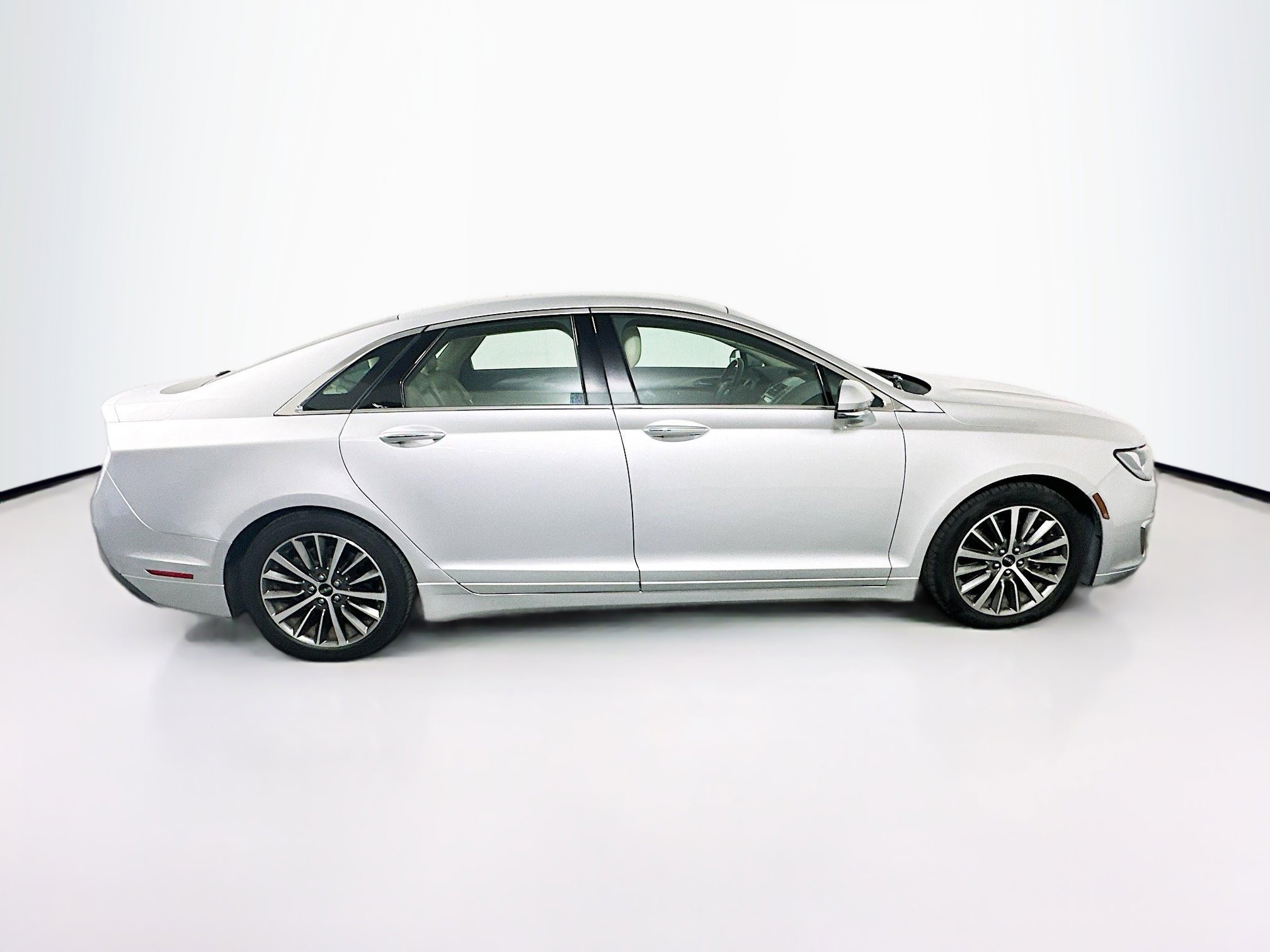 Used 2018 Lincoln MKZ Premiere FWD image 10