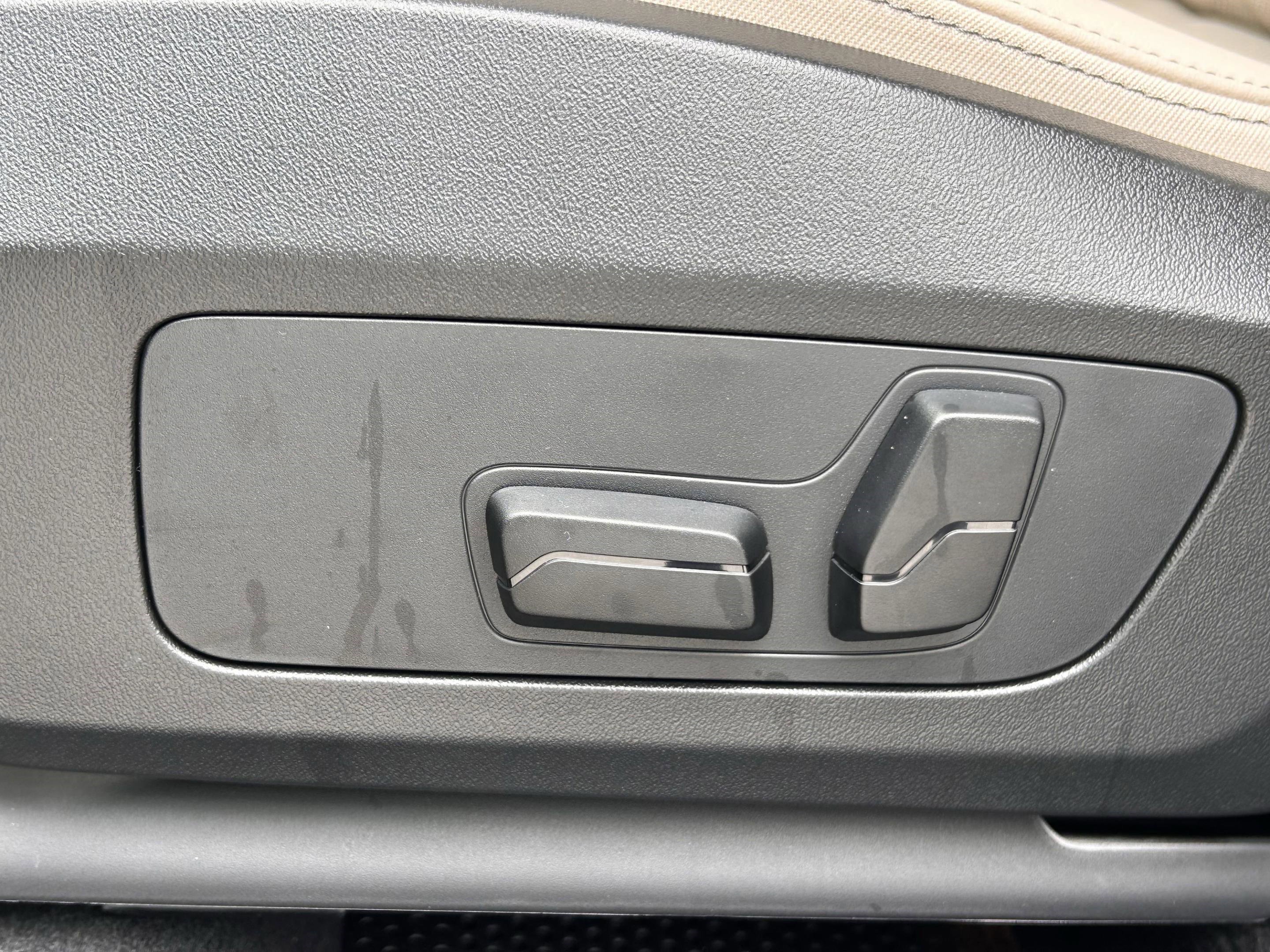 Used 2025 BMW X1 xDrive28i w/ Convenience Package image 22