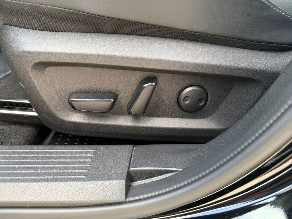 Certified 2023 Nissan Rogue SV w/ SV Premium B Package image 16