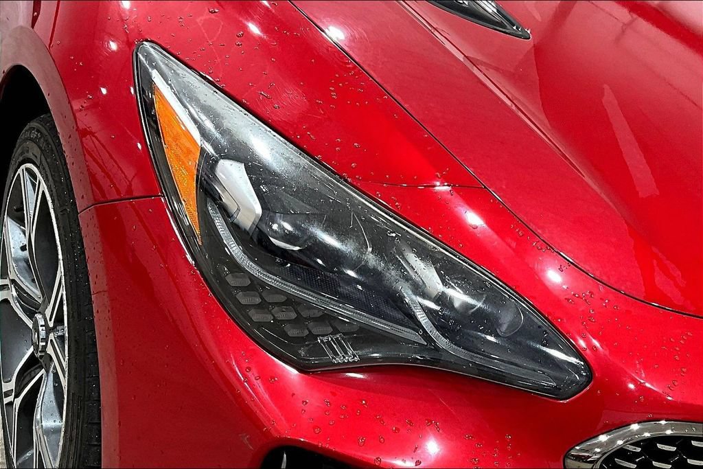 Used 2018 Kia Stinger GT2 AWD/4WD image 29