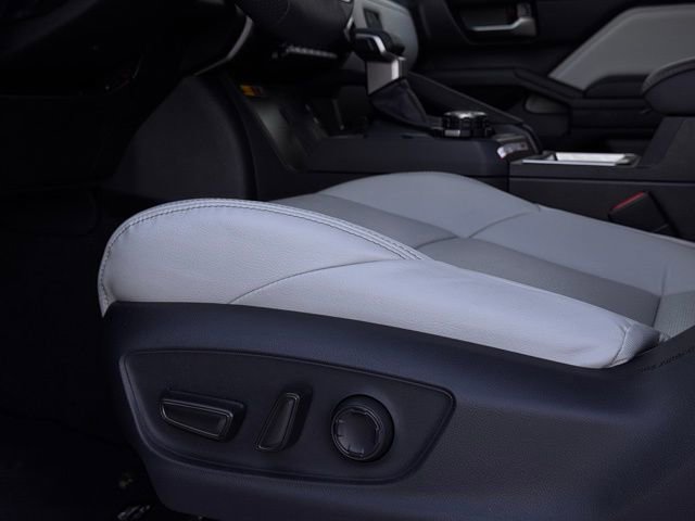 Used 2026 Toyota Tacoma Limited image 43