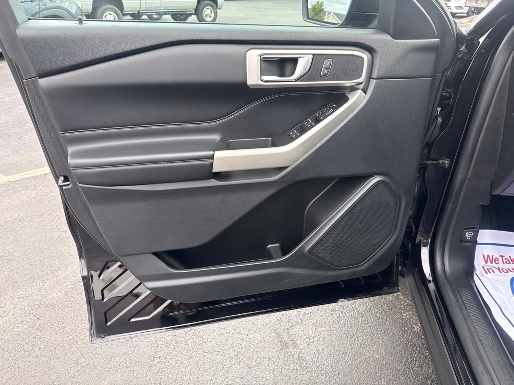 Certified 2021 Ford Explorer XLT AWD/4WD image 9