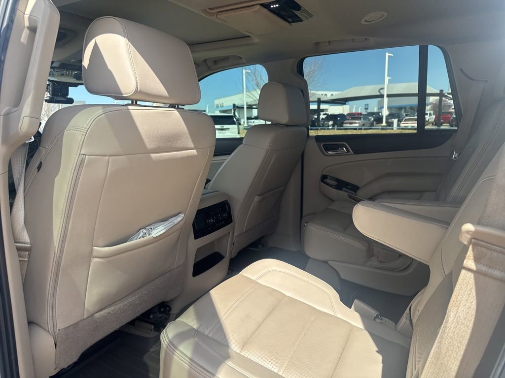 Used 2020 GMC Yukon Denali w/ Denali Premium Package image 6
