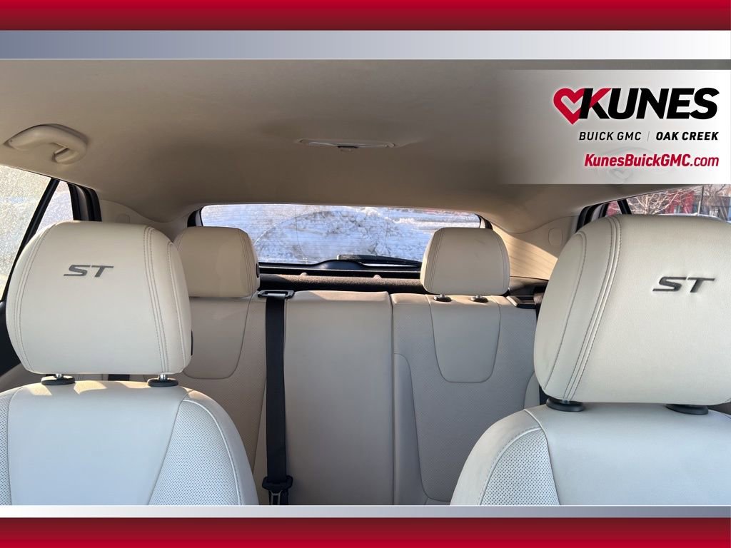 Used 2024 Buick Encore GX Sport Touring image 17