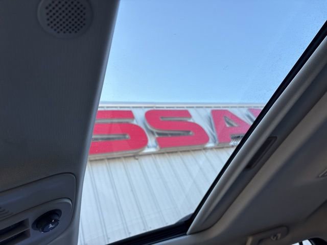 Used 2011 GMC Terrain SLT image 32