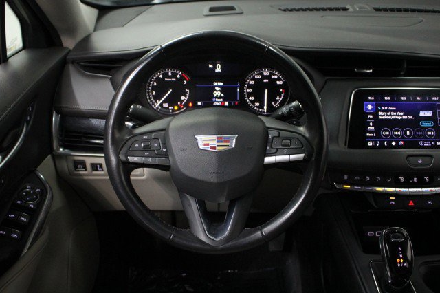 Used 2023 Cadillac XT4 Premium Luxury image 23