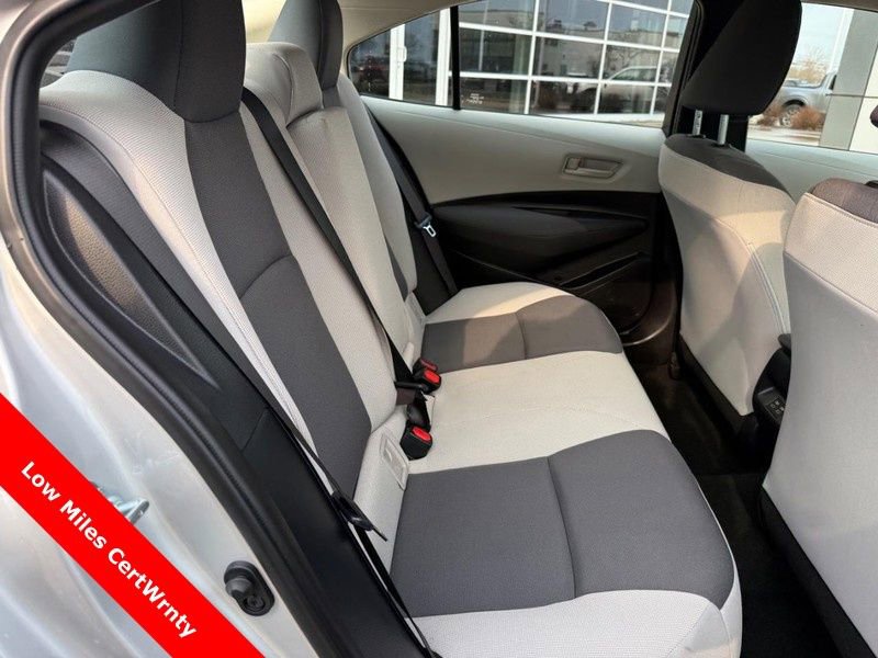 Used 2023 Toyota Corolla LE image 12