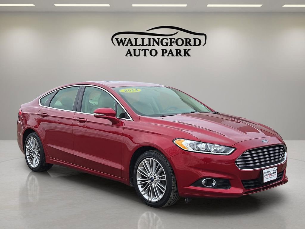 Used 2014 Ford Fusion SE w/ Equipment Group 202A image 3
