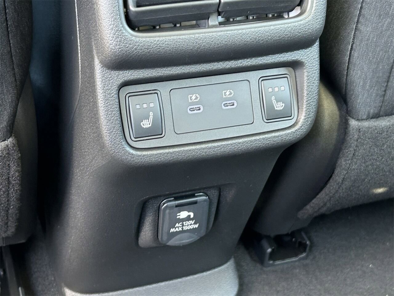 New 2026 Nissan Leaf Platinum+ w/ Cargo Package (Platinum+) image 18