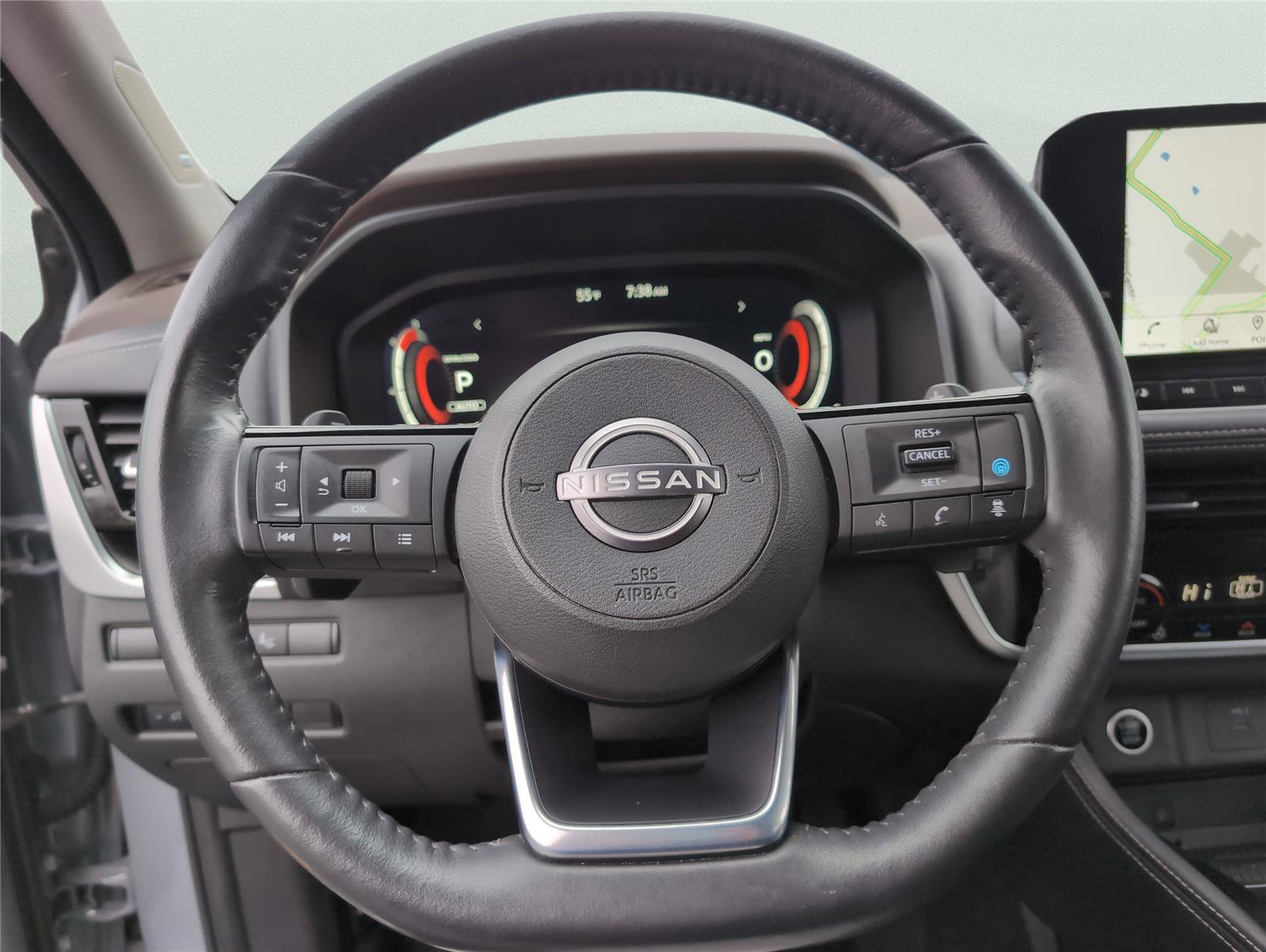 Used 2022 Nissan Rogue Platinum w/ Head-Up Display Package image 23