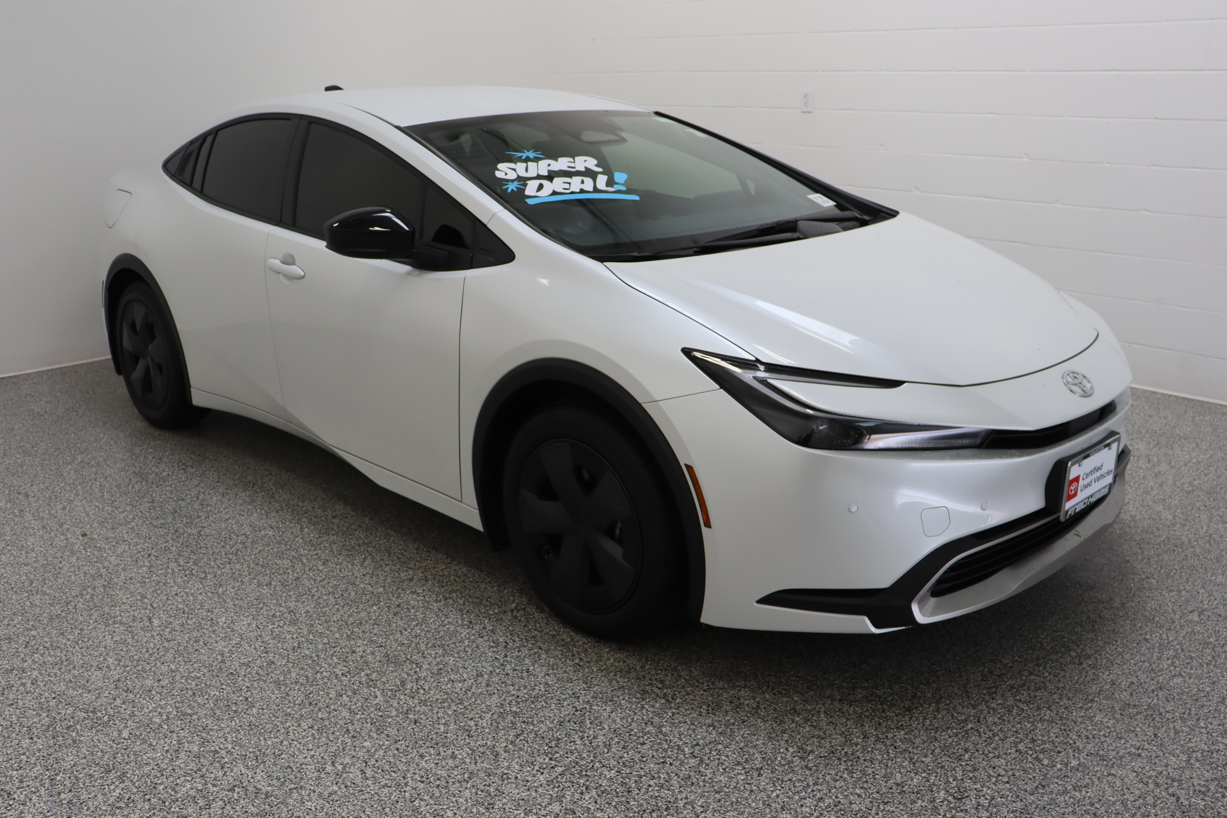 Certified 2026 Toyota Prius Plug-In Hybrid FWD image 4