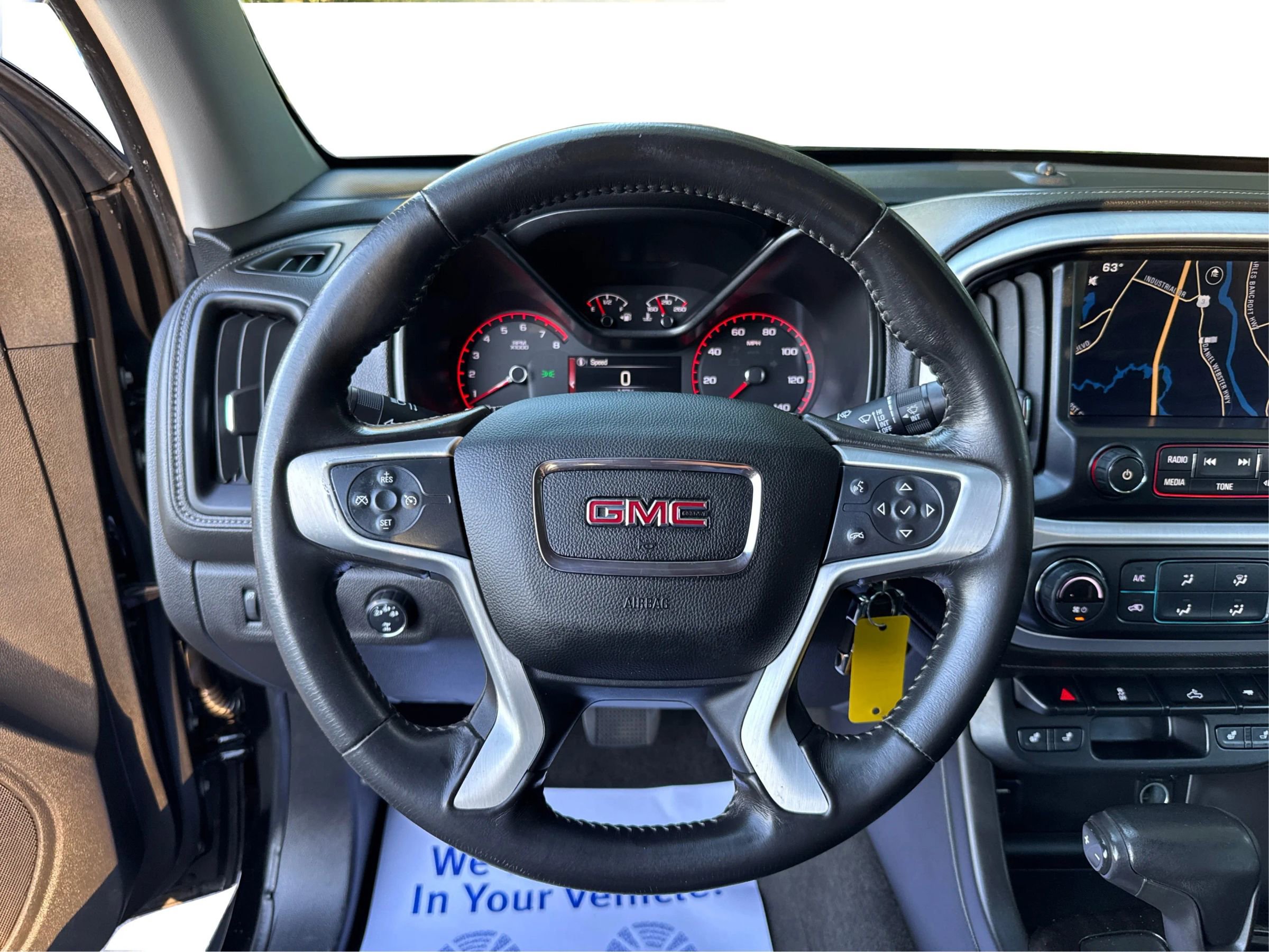 Used 2015 GMC Canyon SLT image 20