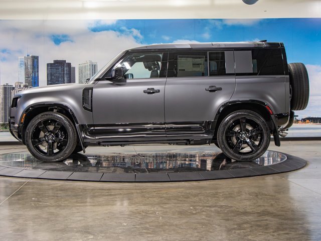 New 2025 Land Rover Defender 110 V8 image 6
