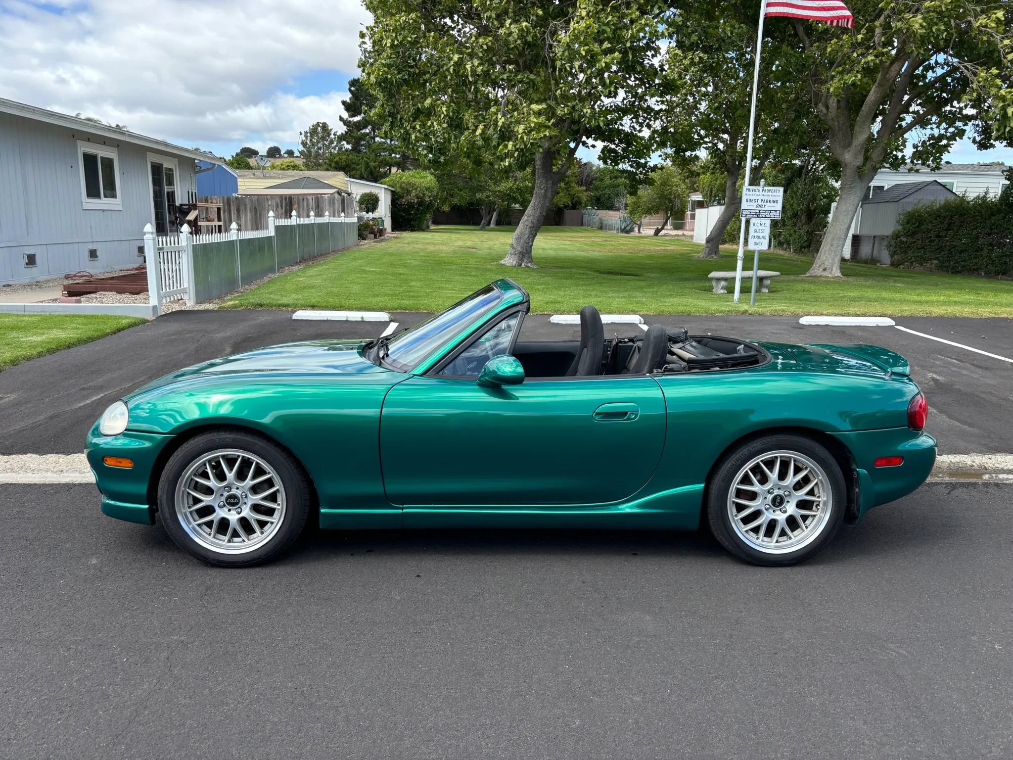 Used 2000 MAZDA MX-5 Miata RWD image 1