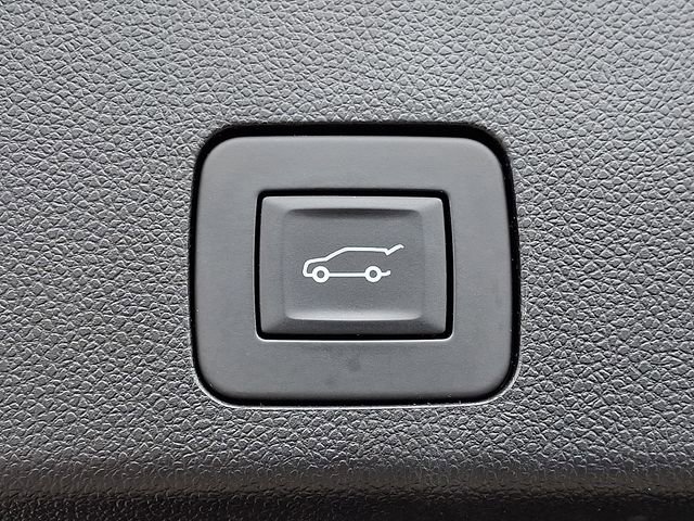 Used 2023 Buick Encore GX Essence w/ Experience Buick Package FWD image 31