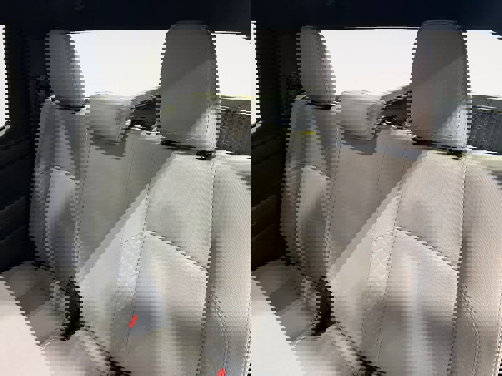 Used 2025 Toyota Tacoma SR5 image 14