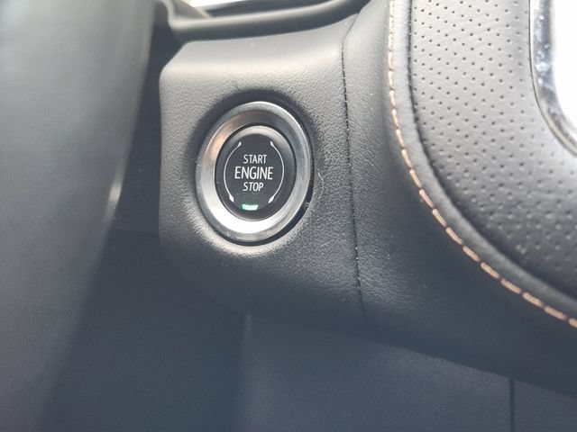 Used 2024 GMC Yukon AT4 w/ Technology Package AWD/4WD image 20