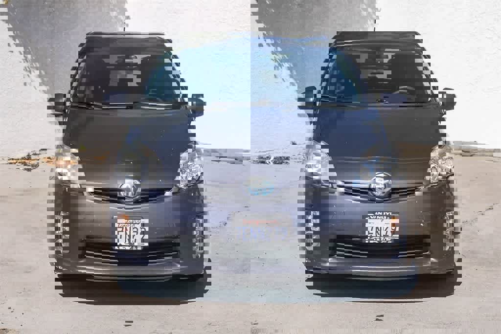 Used 2010 Toyota Prius Five image 2