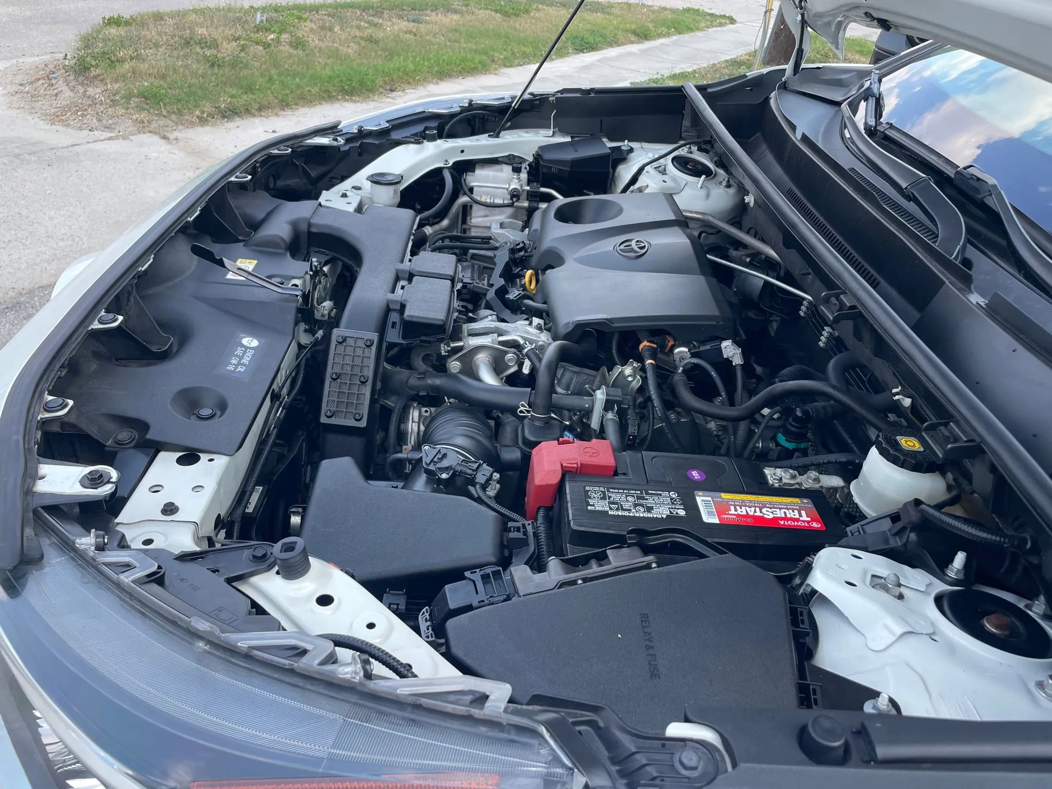 Used 2019 Toyota RAV4 Limited w/ Advanced Technology Package FWD image 13