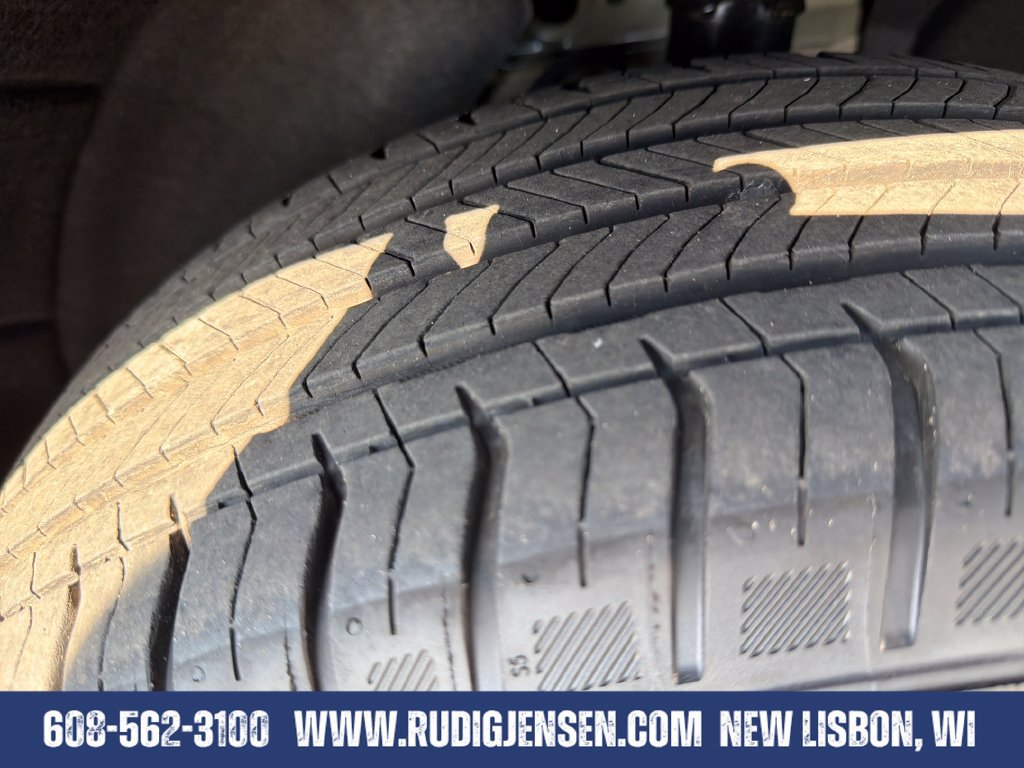 Used 2026 Chevrolet Equinox LT AWD/4WD image 27
