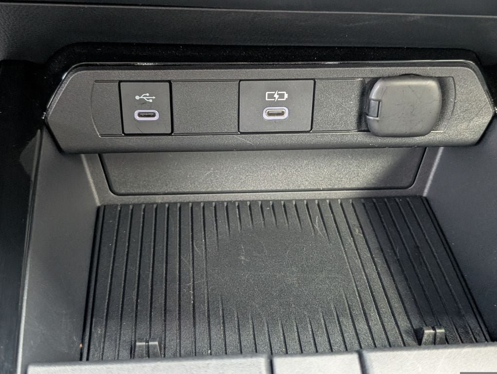 Certified 2024 Toyota Prius XLE AWD/4WD image 22