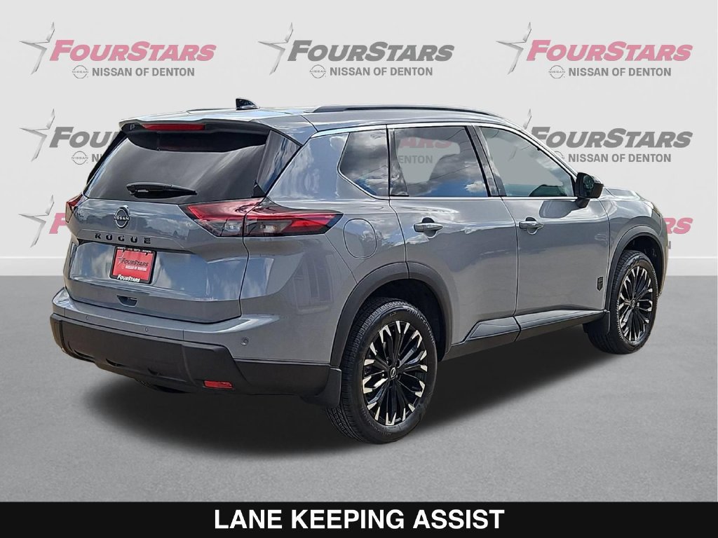 New 2027 Nissan Rogue Dark Armor FWD image 4