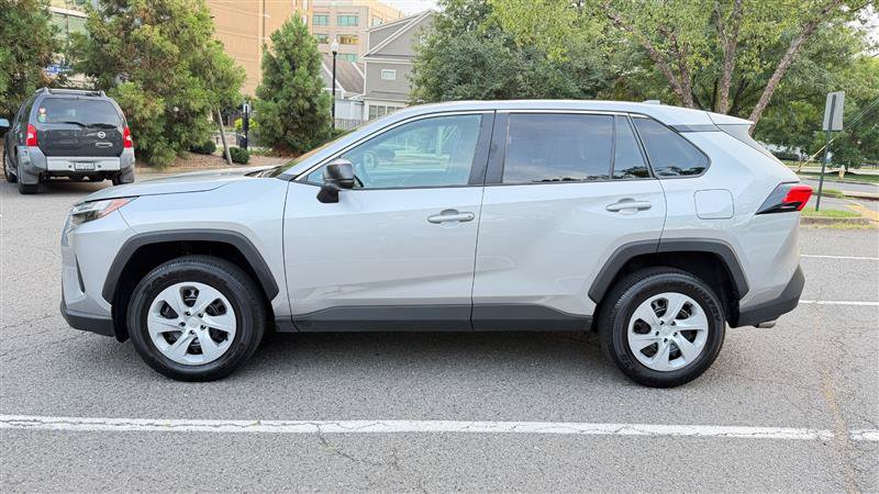 Used 2025 Toyota RAV4 LE AWD/4WD image 12