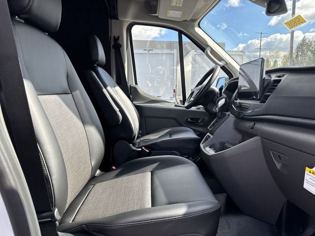 New 2026 Ford Transit 250 148 Medium Roof w/ Load Area Protection Package RWD image 22