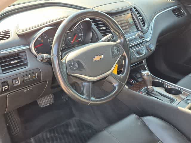 Used 2015 Chevrolet Impala LT w/ Convenience Package FWD image 10