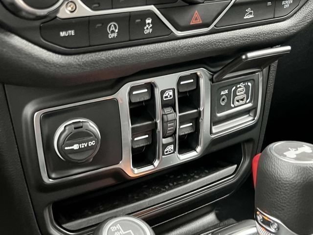 New 2026 Jeep Gladiator Sport AWD/4WD image 32