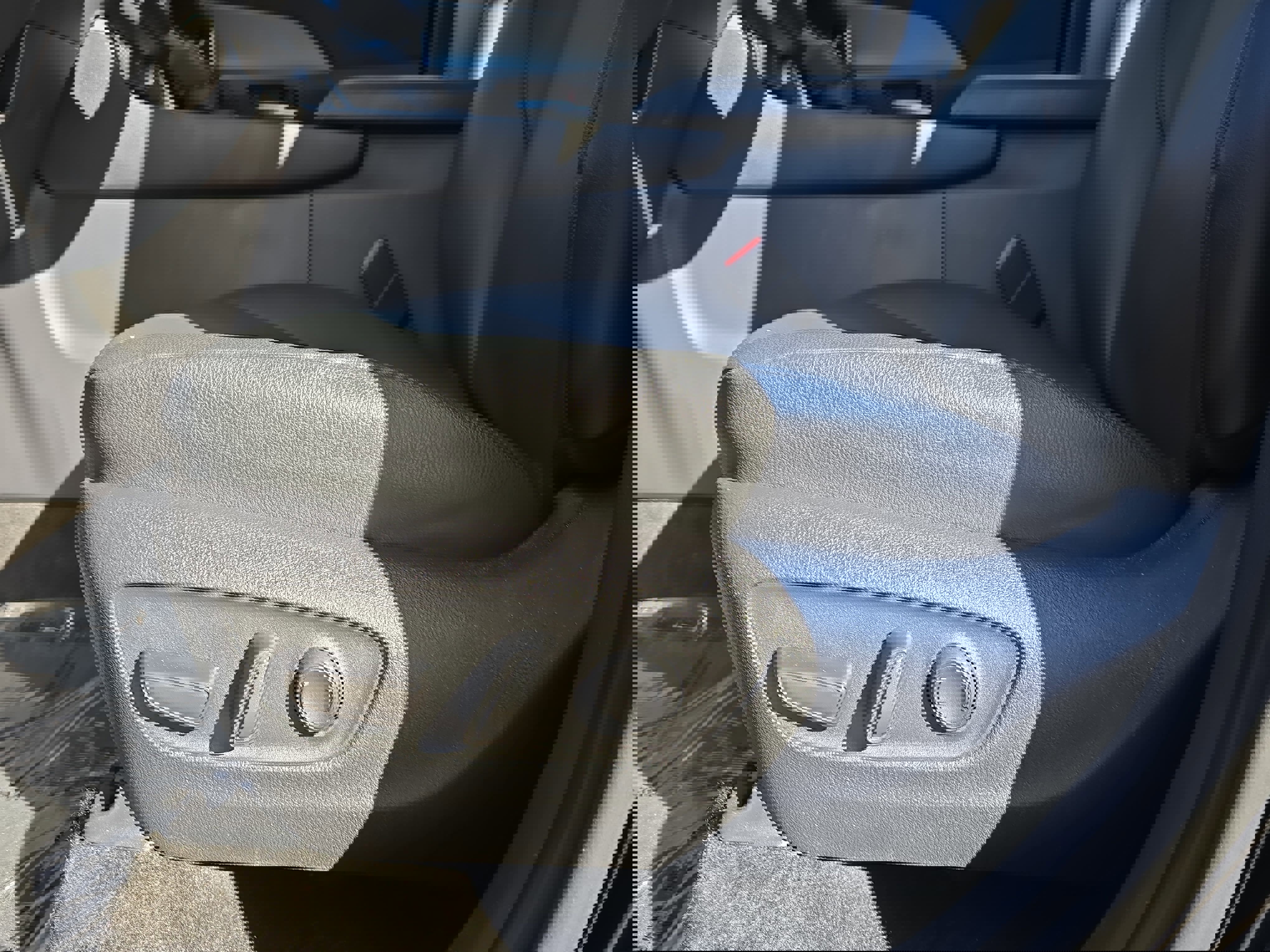 Used 2024 Toyota Grand Highlander XLE image 27