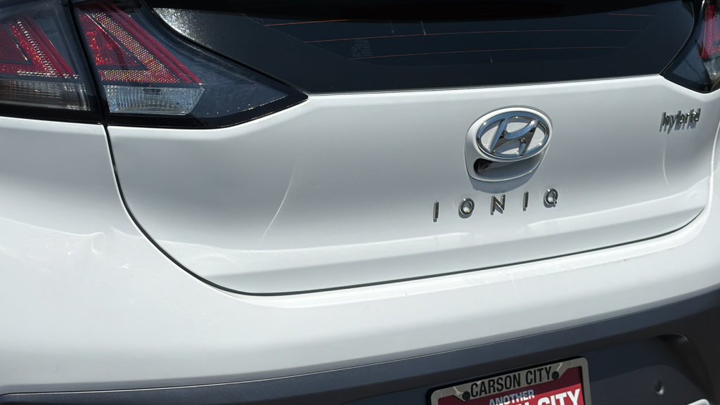 Used 2020 Hyundai Ioniq Limited FWD image 28