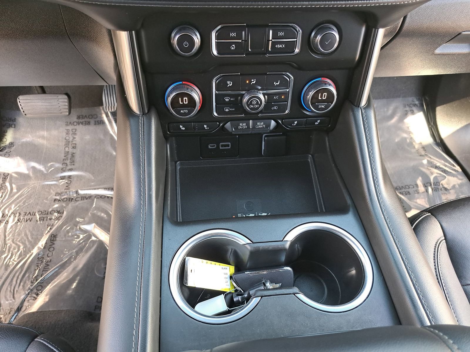 Used 2022 Chevrolet Tahoe LT w/ Luxury Package image 24