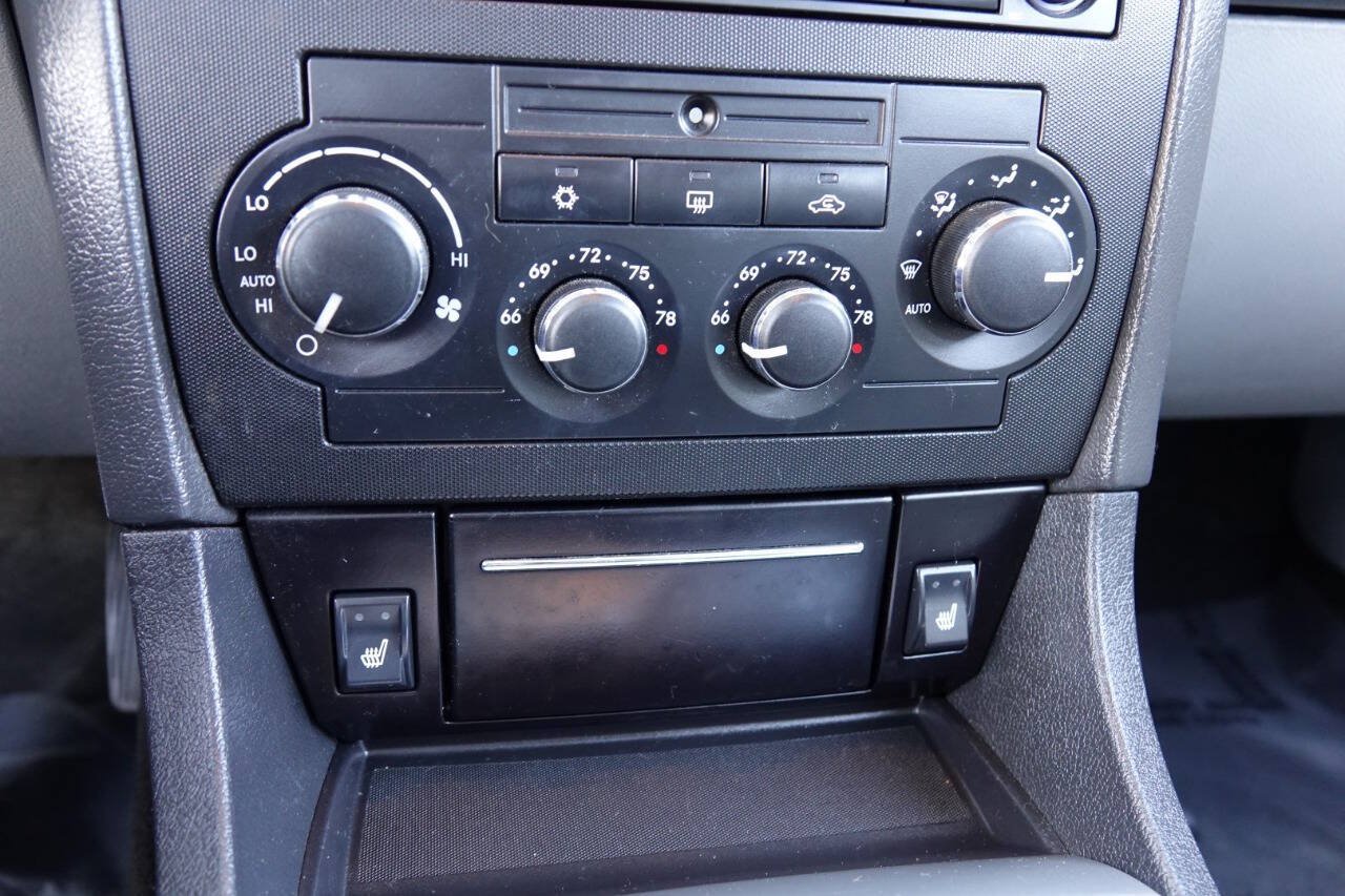 Used 2006 Dodge Magnum R/T w/ Convenience Group II RWD image 62