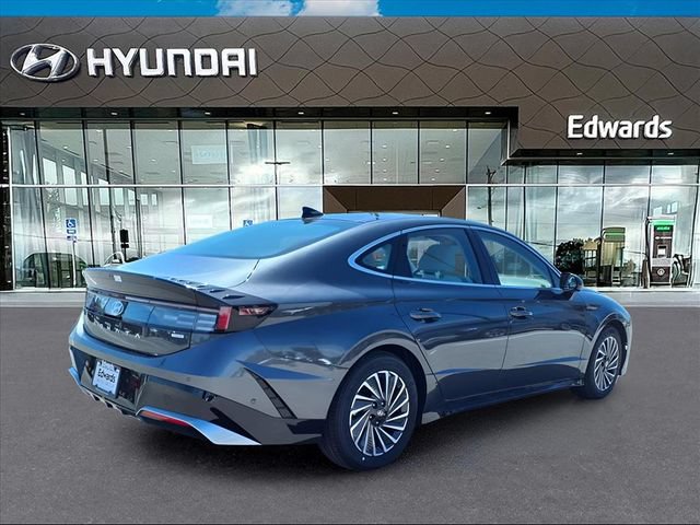 Used 2025 Hyundai Sonata Limited FWD image 7